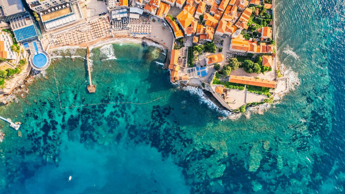 Rezervišite smještaj u hotelu Internacional i krenite u istraživanje Budve
